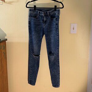 American Eagle Women's Skinny Jean, size 6